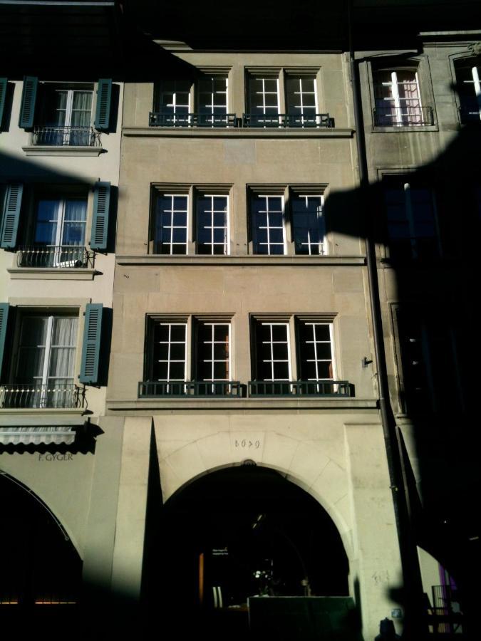 Historical And Modern Flat By Zytglogge - 2Nd Floor Apartment Bern Bagian luar foto