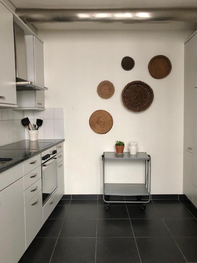 Historical And Modern Flat By Zytglogge - 2Nd Floor Apartment Bern Bagian luar foto