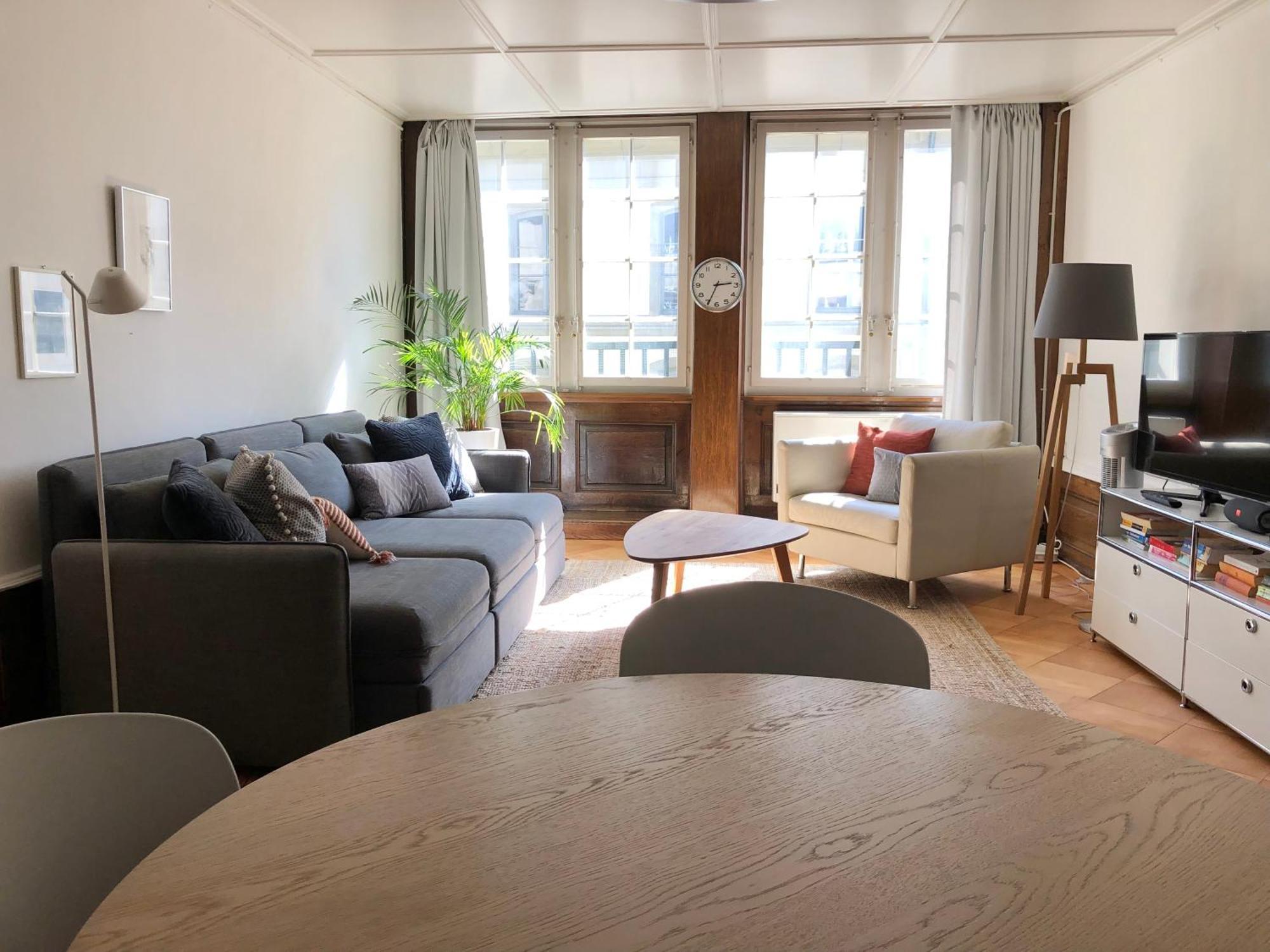 Historical And Modern Flat By Zytglogge - 2Nd Floor Apartment Bern Bagian luar foto