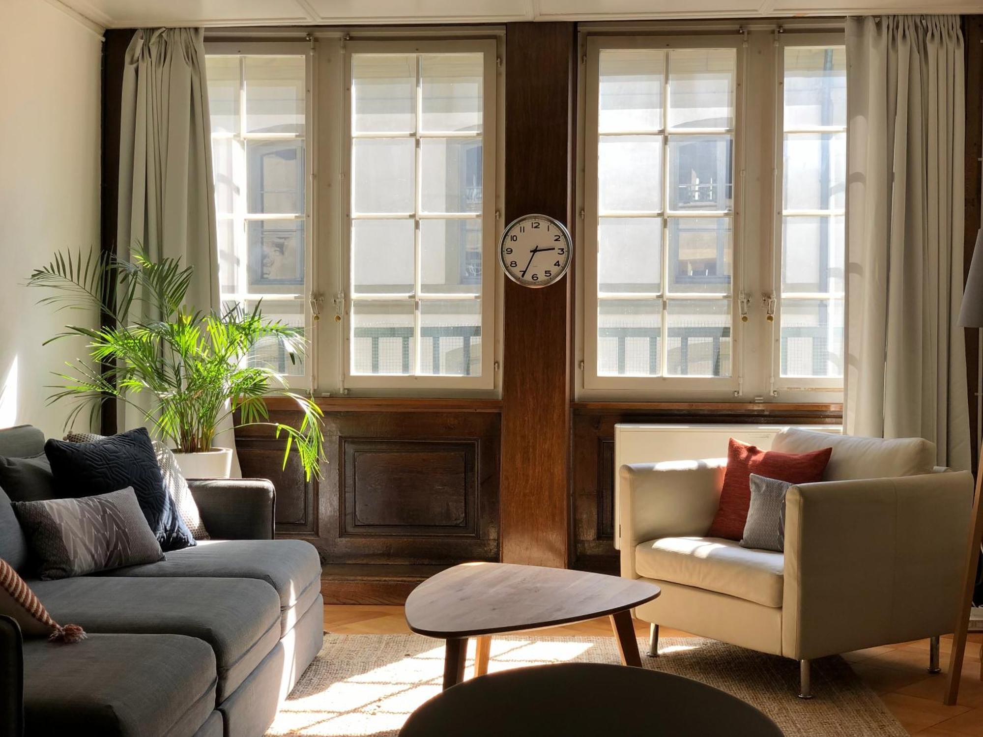 Historical And Modern Flat By Zytglogge - 2Nd Floor Apartment Bern Bagian luar foto